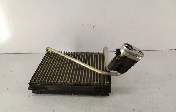 Volkswagen PASSAT B5.5 Air conditioning (A/C) radiator (interior) 740227022F02 36978
