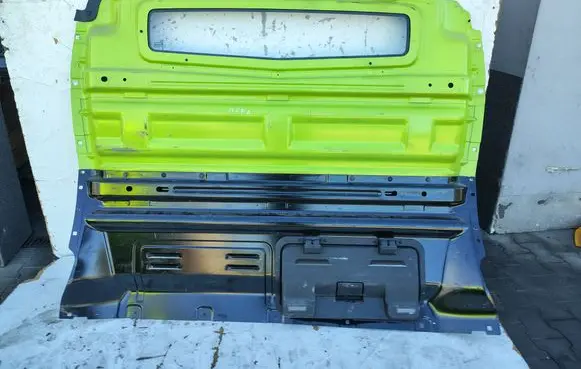 Renault Trafic III (X82) Partition between cabin