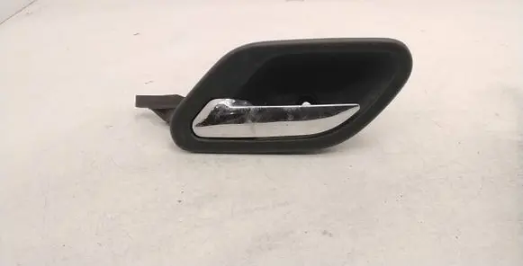 BMW 5 E39 Front door interior handle 8226049