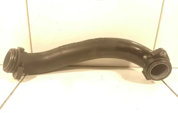 Volvo XC90 Intercooler hose/pipe 31293676