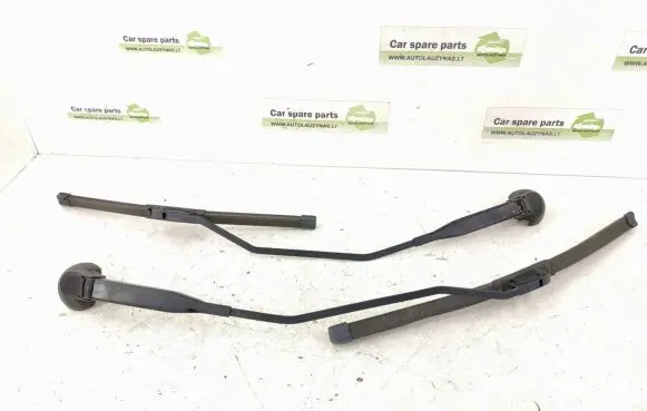 Smart ForTwo II Front wiper blade arm 0001395V004000000 Q0001395V004000000
