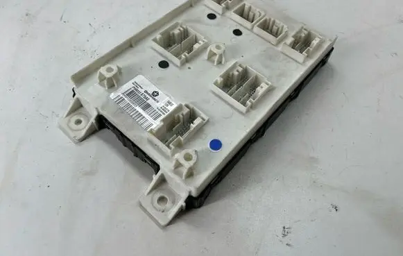 Chrysler Pacifica Comfort/convenience module 68222875AE YH133600553 P68222875AE