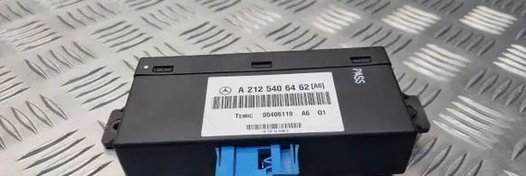 Mercedes-Benz E W212 Air suspension control unit module (rear) A2125406462