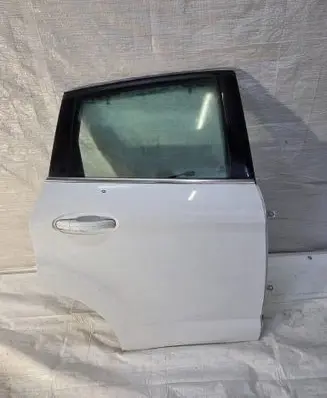Ford C-MAX II Front door 