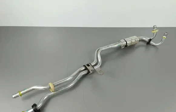 Jeep Grand Cherokee WL Gearbox oil cooler pipe/hose 