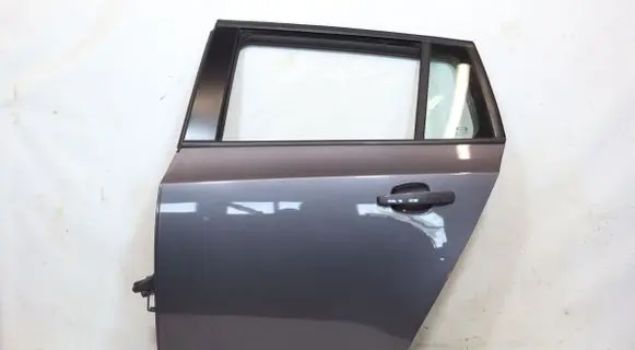 Chevrolet Cruze Rear door