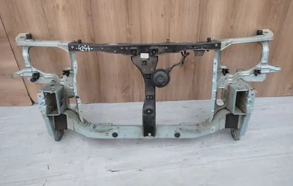 Hyundai Matrix Front bodywork piece 