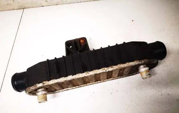Engine oil radiator