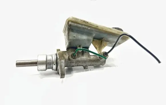 Renault Trafic II (X83) Master brake cylinder 32067008C