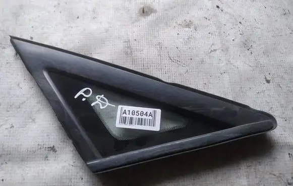 Subaru B9 Tribeca Front triangle window/glass as2