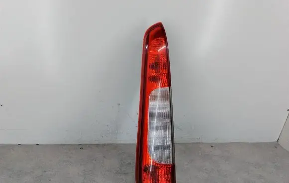 Ford Focus C-MAX Rear/tail lights 3M5113A603AA