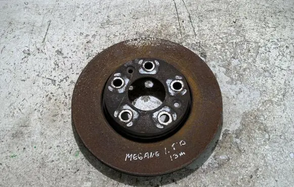 Renault Megane III Front brake disc