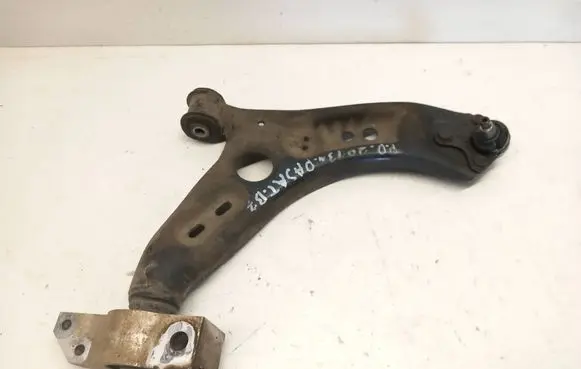 Volkswagen PASSAT B7 Front lower control arm/wishbone