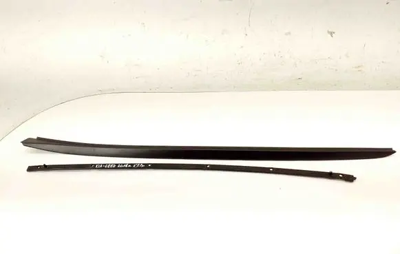 KIA Ceed Windshield trim 86141J7000 86133J7000