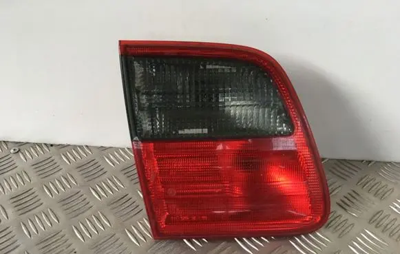 Mercedes-Benz E W210 Tailgate rear/tail lights A2108207364