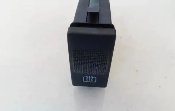Windscreen/window heater switch