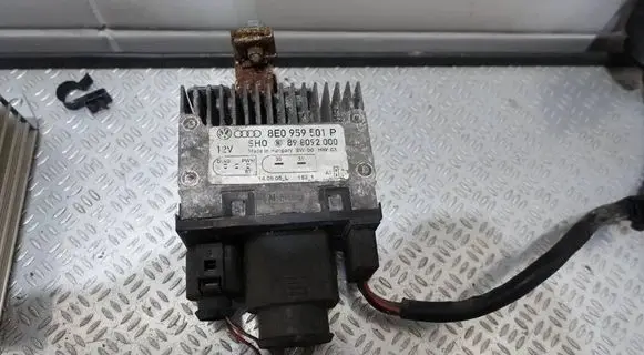 Audi A4 S4 B7 8E 8H Coolant fan relay 8E0959501P 670072000
