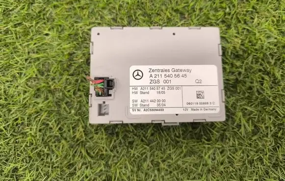 Mercedes-Benz CLS AMG C219 Gateway control module A2115405645 A2114420000 A2115405745