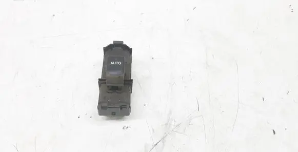 Toyota Avensis Verso Electric window control switch 8403044020