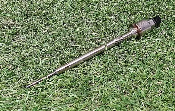 Opel Zafira C Glow plug 55590467 0130010906