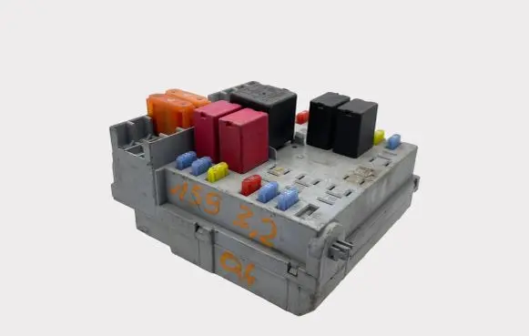 Alfa Romeo Brera Fuse module 60689046 50508214