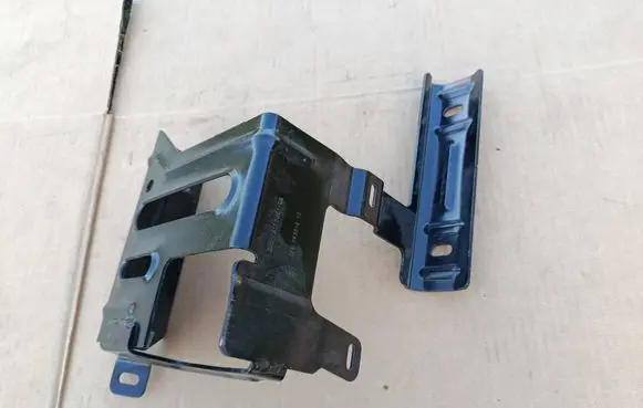 BMW X3 G01 Battery bracket 9117801