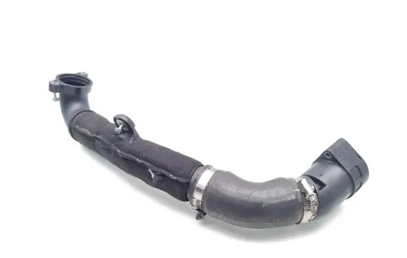 Audi A3 S3 8V Intercooler hose/pipe 04L145828D 04L131111M