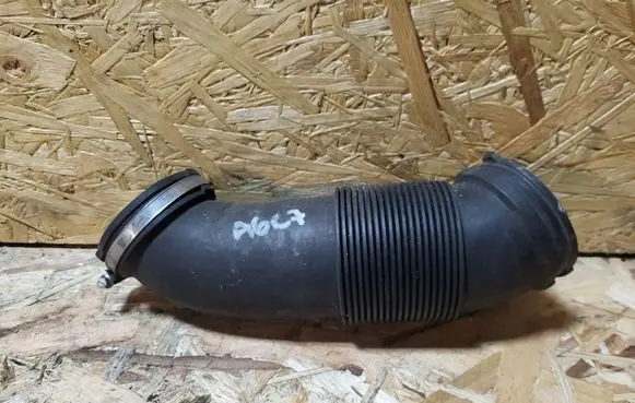 Audi A7 S7 4G Turbo air intake inlet pipe/hose 059129615N