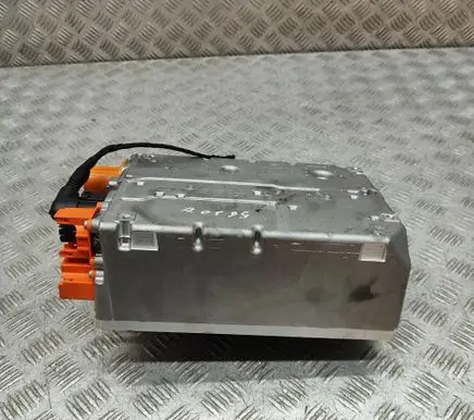 Volkswagen Tayron I Voltage converter inverter 5QS915684E 5QS915684H