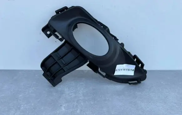 Mazda 3 I Front fog light trim/grill P3755L