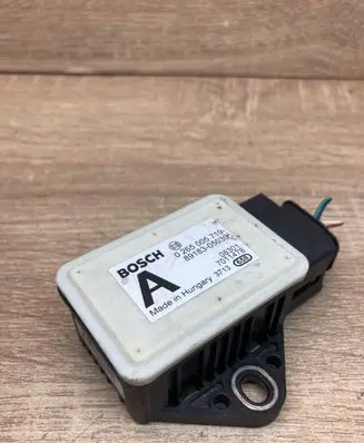 Toyota Verso ESP acceleration yaw rate sensor 8918305030 0265005719USED WITHPLUG
