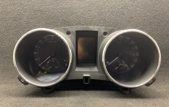 Skoda Yeti (5L) Speedometer (instrument cluster) 5L0920800T VD104819 1573928881