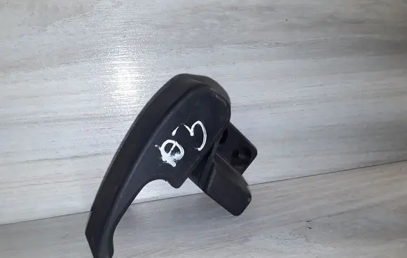 Audi A3 S3 8L Engine bonnet (hood) release handle 1H1823533