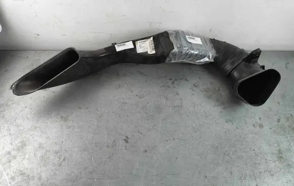 Opel Insignia A Air intake duct part 23445320