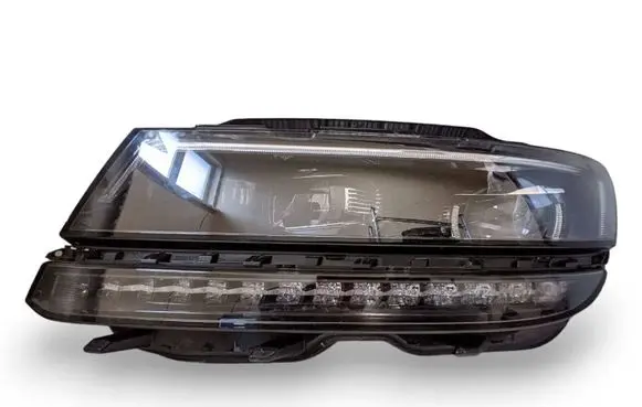 Volkswagen Tiguan Headlight/headlamp 5NB941081E LE15A6359 030110123509
