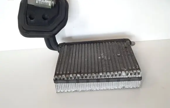 Air conditioning (A/C) radiator (interior)