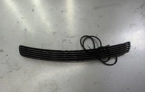 Mercedes-Benz CLK A209 C209 Bonnet/hood grill A2038800205