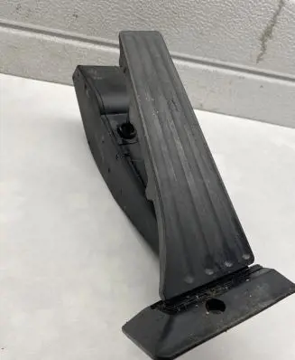 BMW 1 E81 E87 Accelerator throttle pedal 259160410