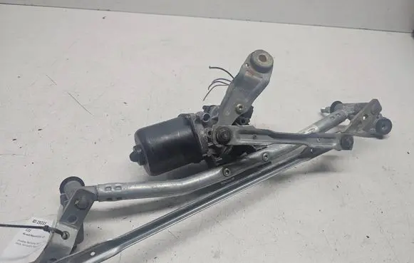 Renault Megane II Front wiper linkage and motor 8200036921
