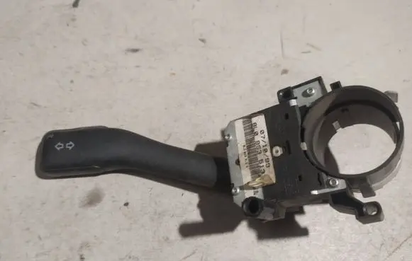 Audi A6 S6 C5 4B Indicator stalk 8L0953513G