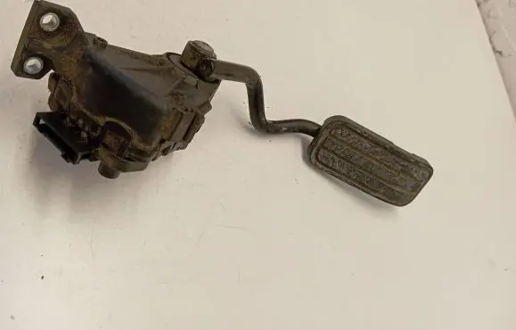 Volkswagen Transporter - Caravelle T4 Accelerator throttle pedal 7D1723507E 6PV00802612