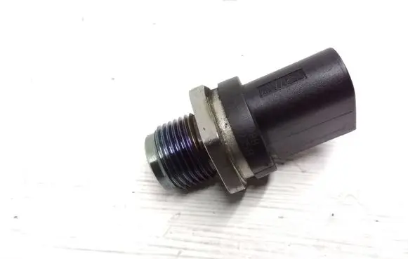 Fuel pressure sensor