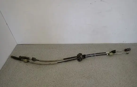 Gear shift cable linkage
