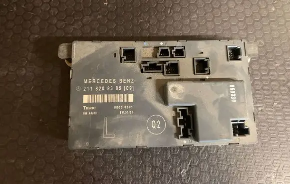 Opel Vectra C Door control unit/module 2118208385 00006801