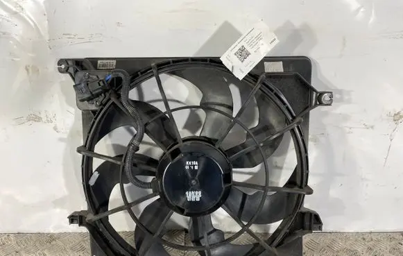 KIA Sorento Radiator cooling fan shroud