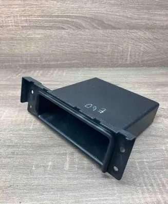 BMW 5 E60 E61 Dashboard storage box/compartment 7136229 13648813