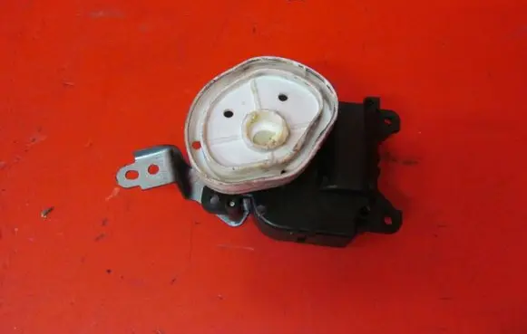 Suzuki Swift I A/C air flow flap actuator/motor 1138002530 CZV