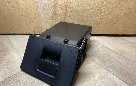 BMW 5 GT F07 Glove box 9199128 919912808 51169199128