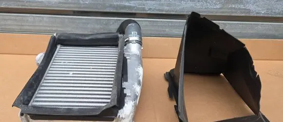 Audi RS7 C8 Intercooler radiator 4K0145805P 4K8121333K 4K0145737AC
