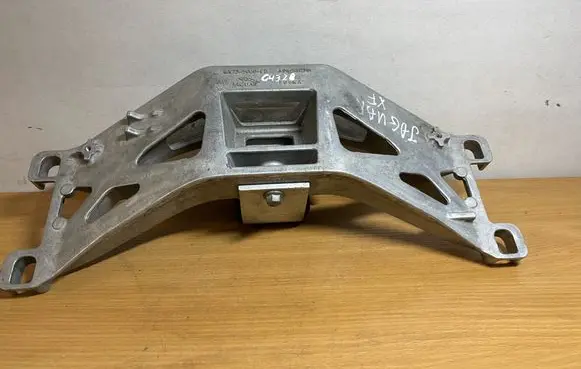 Jaguar XF X260 Gearbox mounting bracket GX735060CB C4328